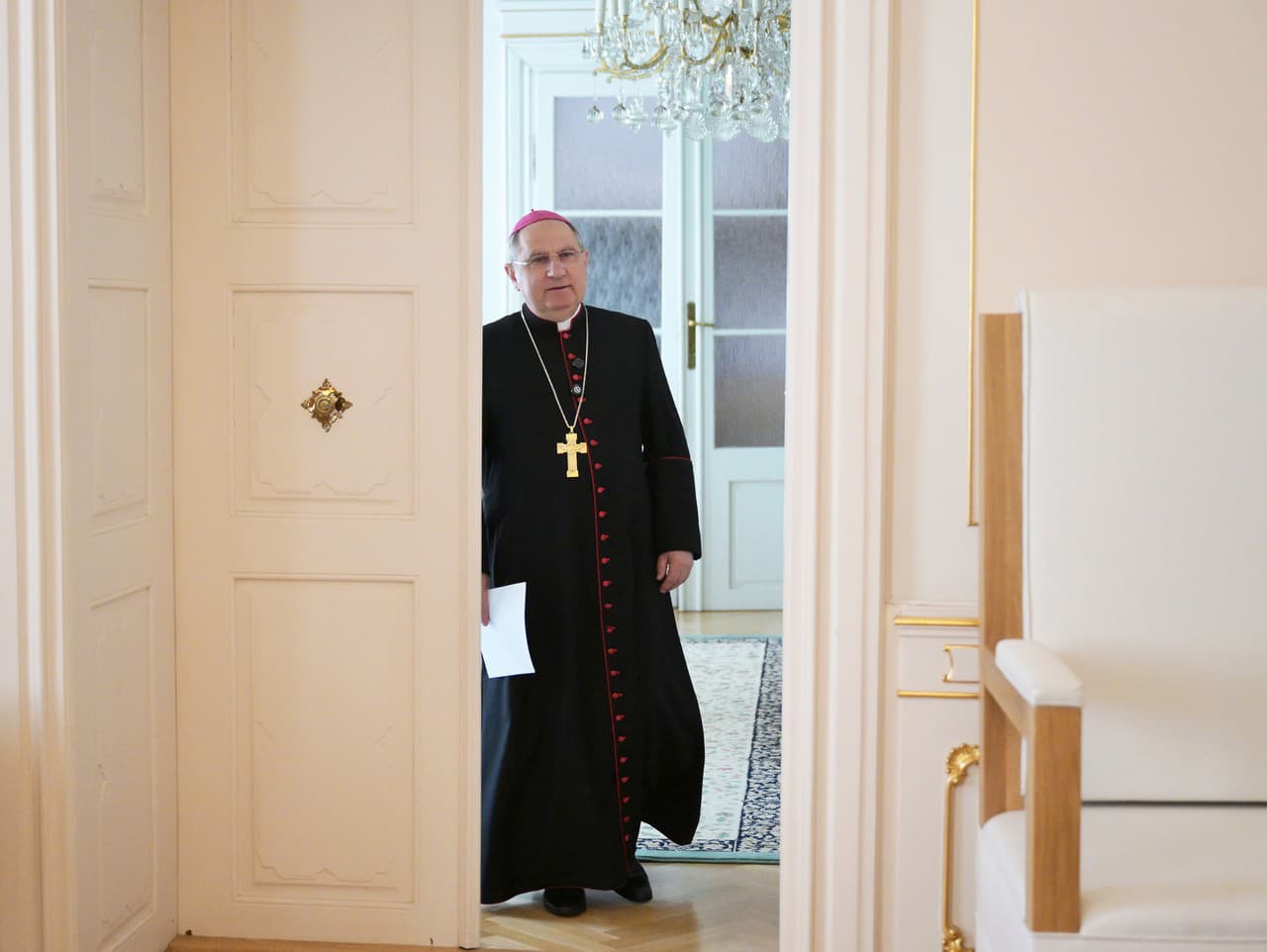 Košický arcibiskup, metropolita a predseda Konferencie biskupov Slovenska (KBS) Mons. Bernard Bober