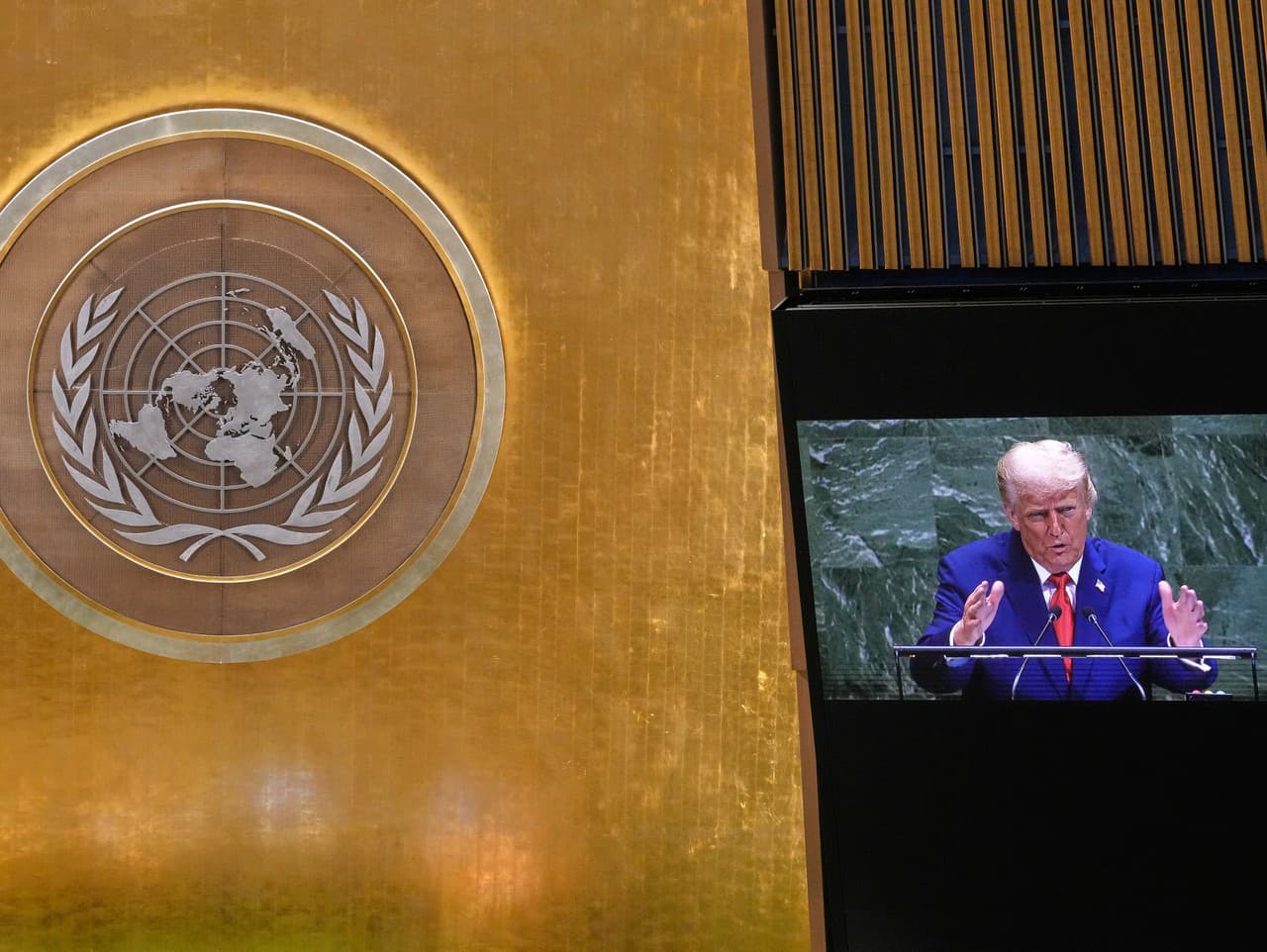 Americký prezident Donald Trump reční počas rozpravy na 80. zasadnutí Valného zhromaždenia Organizácie Spojených národov (OSN) v New Yorku