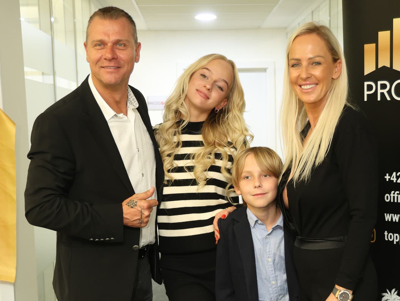 Nad manželstvom Belohorcovej a Hájka visí otáznik.