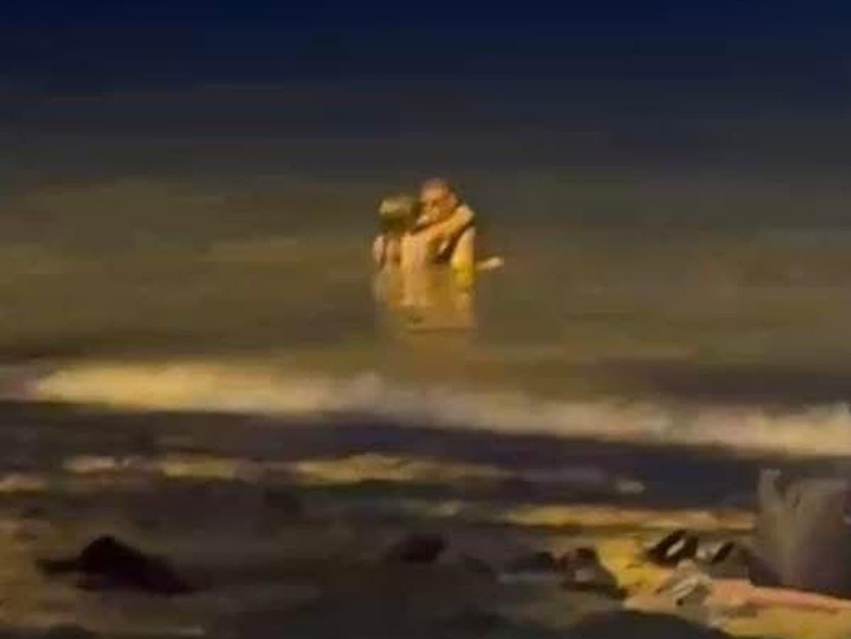 Turisti si užívali sex pred očami verejnosti.