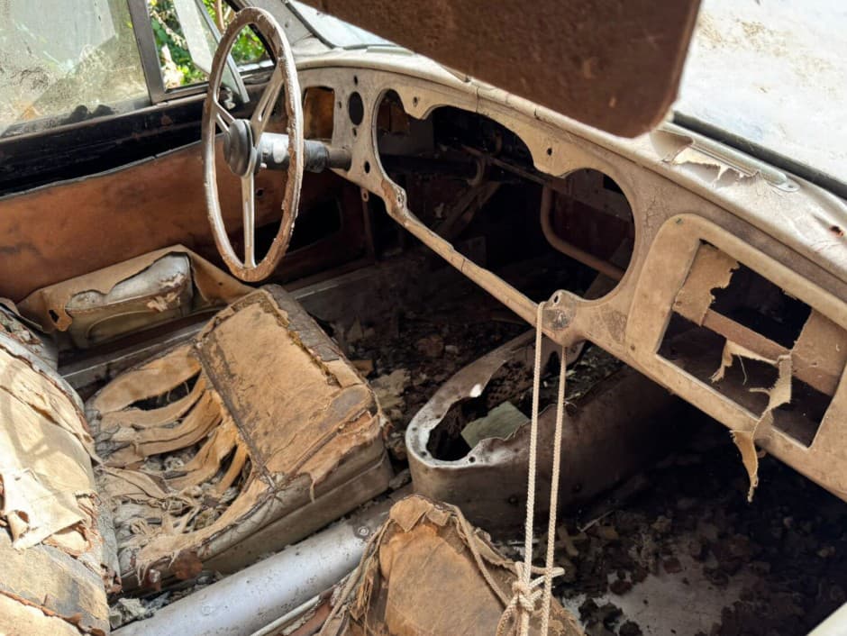 Tajomný nález, ktorý zaujme každého automobilového nadšenca.