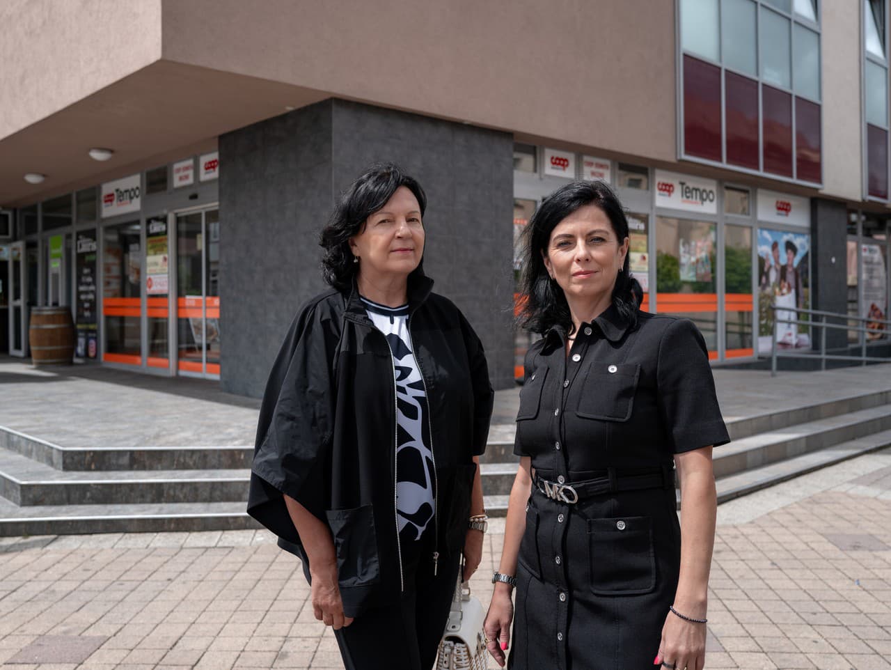 Silné a odvážne ženy vo vedení spotrebného družstva COOP Jednota Brezno. Zľava Eva Kolajová a Janeta Bukovská.