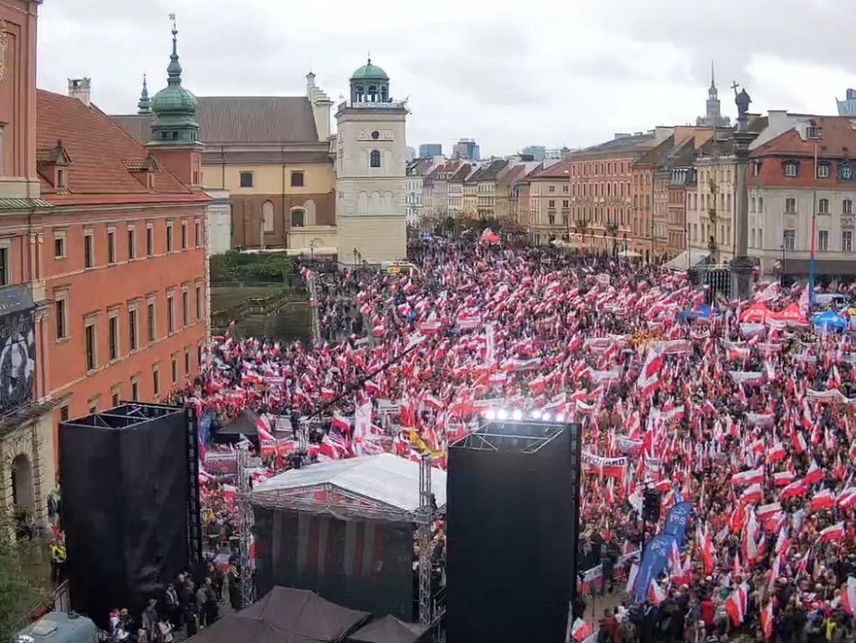 Protest vo Varšave proti migrácii.