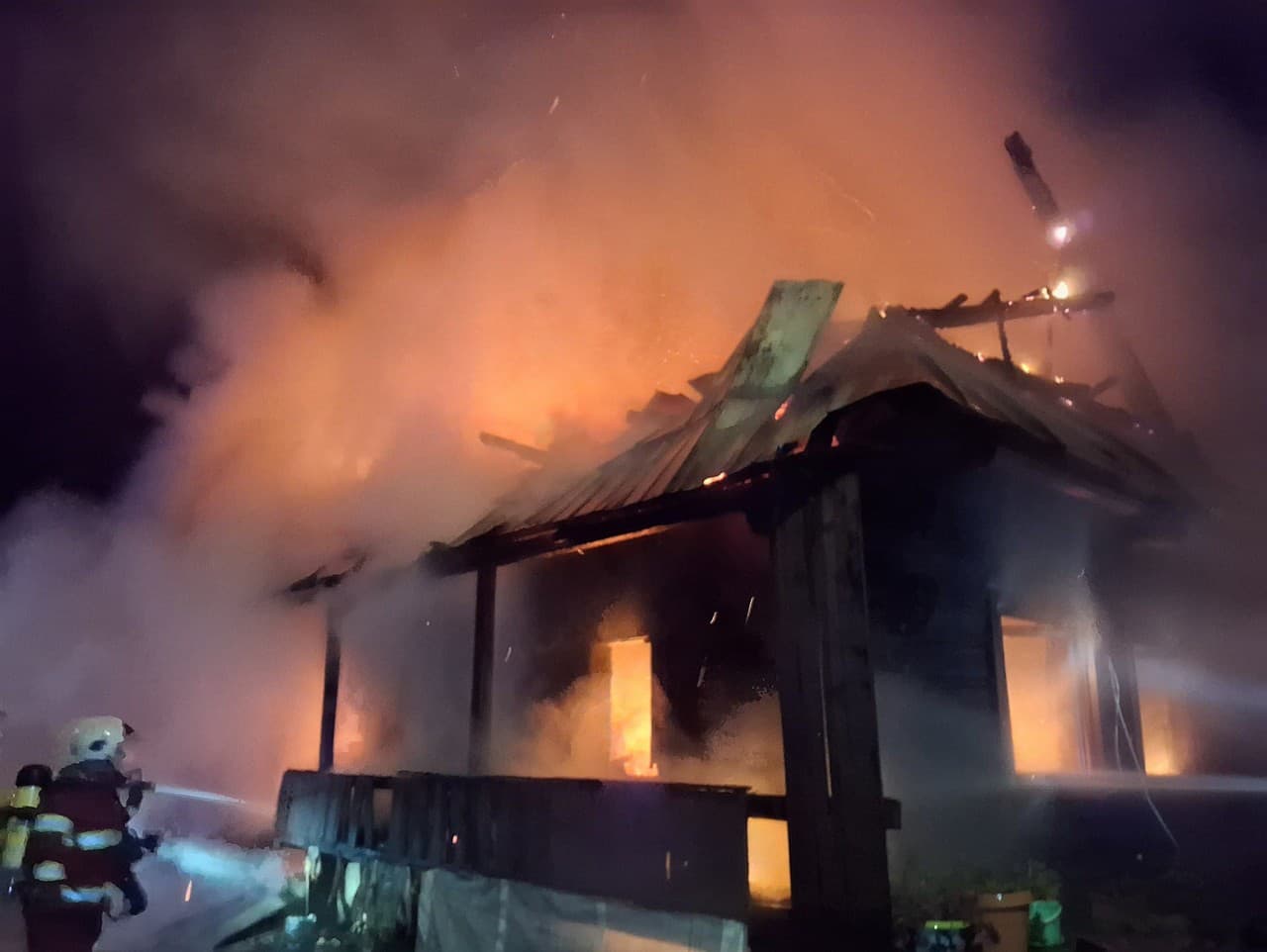 nočný požiar drevenice v Terchovej