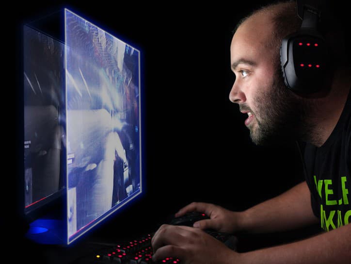 Slovenka žije s mužom, ktorý sa stále hrá na počítači. 