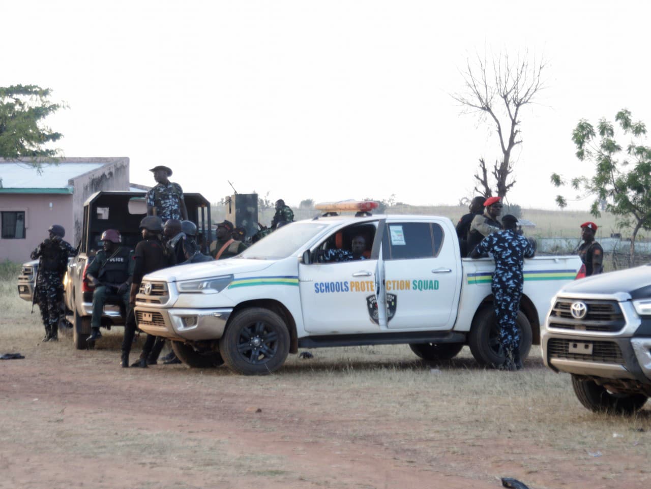 Nigerijski policajti.