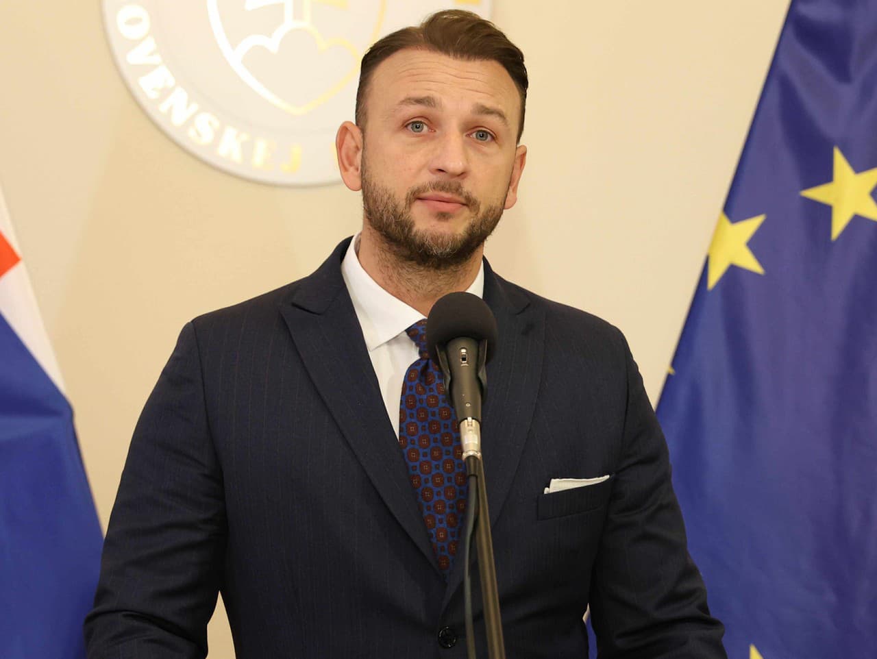 Matúš Šutaj Eštok.