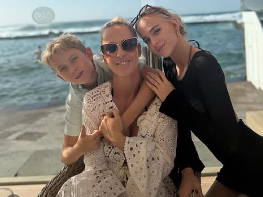 Zuzana Belohorcová s dcérou Salmou a synom Neviom