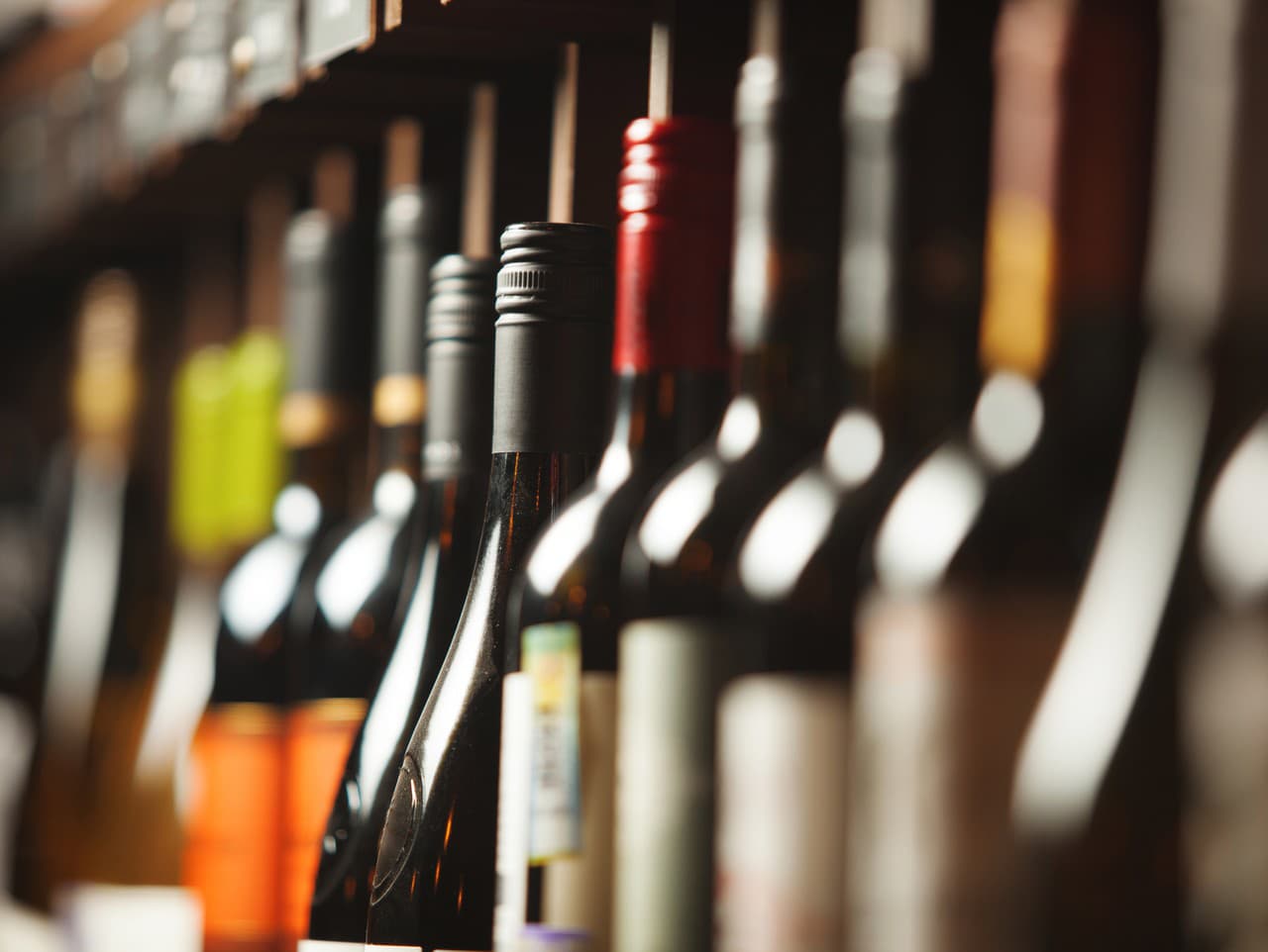 Od pondelka vo Varšave platí zákaz nočného predaja alkoholu