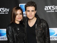 Torrey DeVitto a Paul Wesley