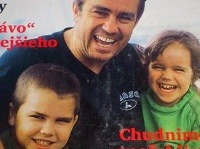 Jožo Pročko s deťmi Michalom a Zuzanou na fotke časopisu spred niekoľkých rokov. 