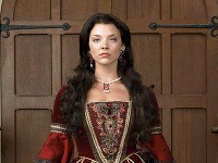 Natalie Dormer ako Anne Boleyn v seriáli Tudorovci