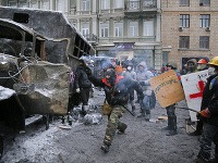 Protesty v Kyjeve si vyžiadali prvú obeť.
