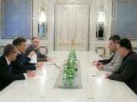 Rokovanie ukrajinskej vlády o Janukovyčovom ultimáte