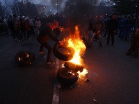 Protivládne protesty v Tuzle si vyžiadali 130 zranených