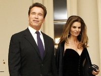 Arnold Schwarzenegger s manželkou Mariou Shiver.