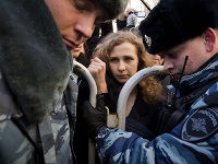 Účastníci protestu proti Putinovi boli uznaní vinnými