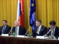 Zahraničný výbor rokuje o Ukrajine