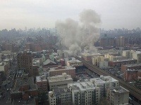 Mesto zahalil dym
