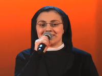Taliansku verziu speváckej šou Hlas uchvátila rehoľná sestra Cristina Scuccia.