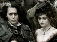 Johnny Depp s dlhoročnou priateľkou režiséra filmu - herečkou Helenou Bonham Carter.