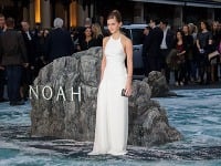Emma Watson uchvátila na londýnskej premiére snímky Noe.