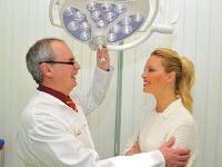 Za kým chodia celebrity na plastiku a aké zákroky podstupujú? A za kým išla Simona Krainová?