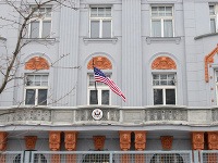 Ambasáda Spojených štátov amerických na Hviezdoslavovom námestí. 
