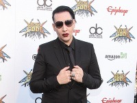 Marilyn Manson rád púta pozornosť svojou výstrednosťou. 