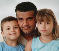 Mahmud podľa jeho brata smeruje s deťmi do Libanonu. 