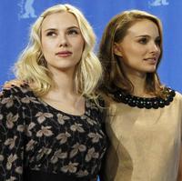 Natalie a Scarlett počas uvedenia filmu The Other Boleyn Girl na medzinárodnom filmovom festivale Berlinale.