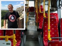 Billy si šoféra autobus nevedel vynachváliť Billy si šoféra autobus nevedel vynachváliť