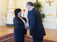 Andrej Kiska a novovymenovaná sudkyňa Ústavného súdu Jana Baricová Andrej Kiska a novovymenovaná sudkyňa Ústavného súdu Jana Baricová