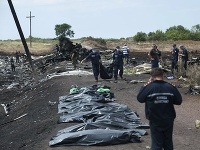 Záchranári už našli 251 tiel obetí leteckej havárie