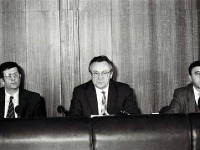 V roku 1989 bol Lexa (prvý zľava) podpredsedom vlády