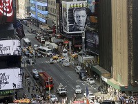 Zrážka výletných autobusov na Times Square