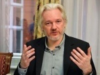 Julian Assange Julian Assange