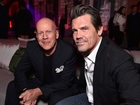 Bruce Willis a Josh Brolin