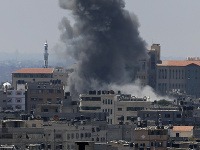 Izraelské nálety na Gazu zanechali niektoré časti mesta v ruinách.