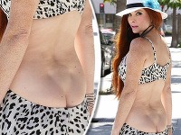 Príliš snaživej hviezdičke Phoebe Price vykukla časť nahého pozadia priamo na ulici. Príliš snaživej hviezdičke Phoebe Price vykukla časť nahého pozadia priamo na ulici.