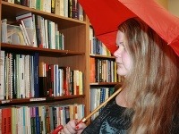 Červený dáždnik je na celom svete symbolom žien pracujúcich v sex-biznise Červený dáždnik je na celom svete symbolom žien pracujúcich v sex-biznise