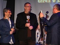 Richard Müller a skupina Fragile získali ocenenie štvornásobná platina za predaj 3CD Hlasy 2.