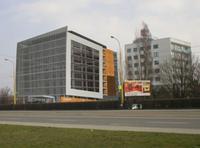 ... o niekoľko rokov tu vyrastie takéto bizniscentrum.
