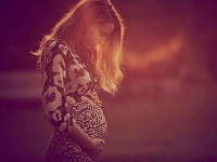 Blake Lively prostredníctvom svojej lifesyleovej webstránky Preserve oznámila, že je tehotná. 