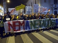 Maďari protestovali proti dani z internetu.