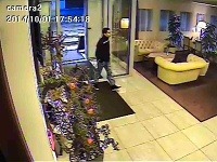 Muž podozrivý z krádeže v hoteli