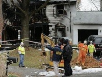 Na rodinný dom na predmestí Washingtonu spadlo lietadlo