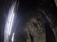 Tunely továrne B8 Bergkristall, podobne by mali vyzerať aj podzemné chodby laboratória