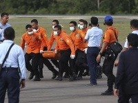 Identifikovali prvú obeť letu AirAsia