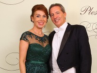 Václav Mika s manželkou Andreou na Plese v opere v roku 2015